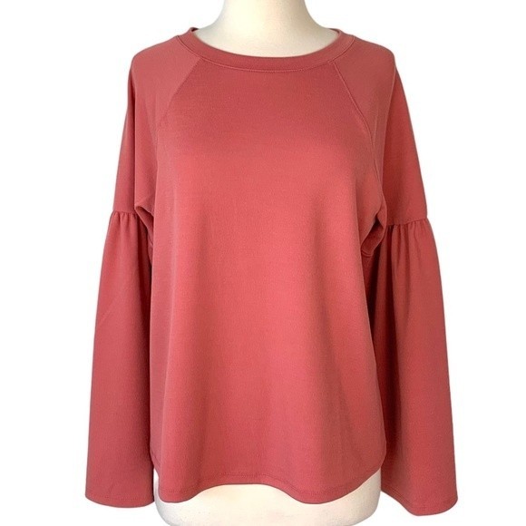 Versona Tops - NWT Versona Flared Bell Long Sleeve Ribbed Top